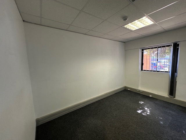 To Let commercial Property for Rent in Claremont Western Cape